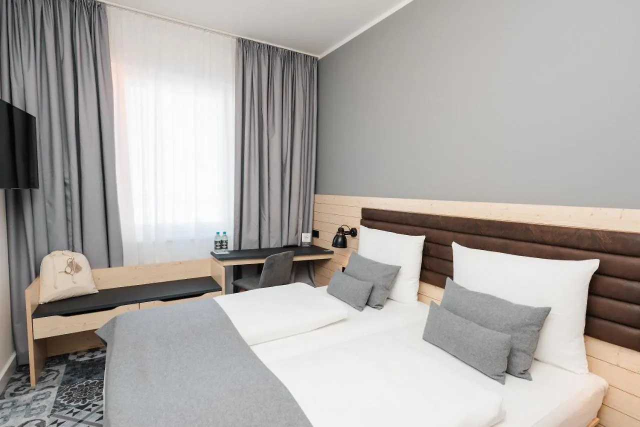 Coffee Fellows Hotel Muenchen-Freiham